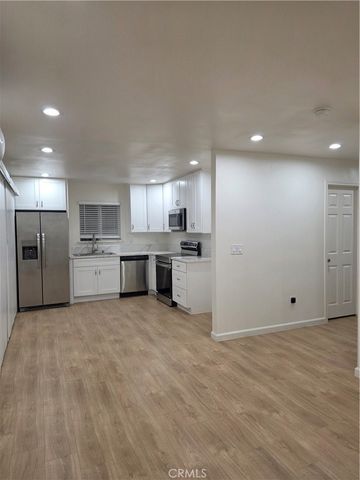 1232 W Palm, Orange, CA 92868