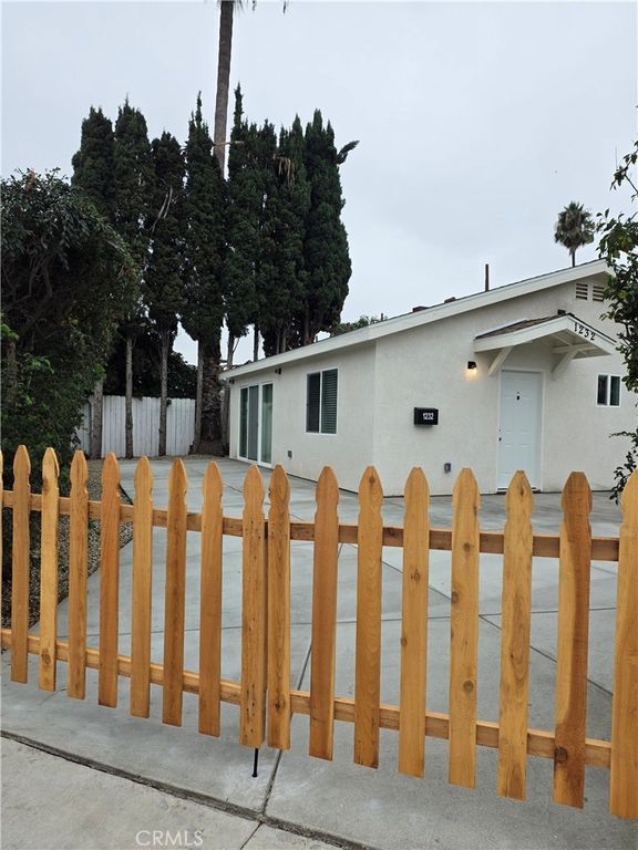 1232 W Palm, Orange, CA 92868