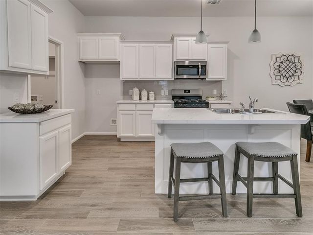 9701 SW 23rd Street, Oklahoma City, OK 73128