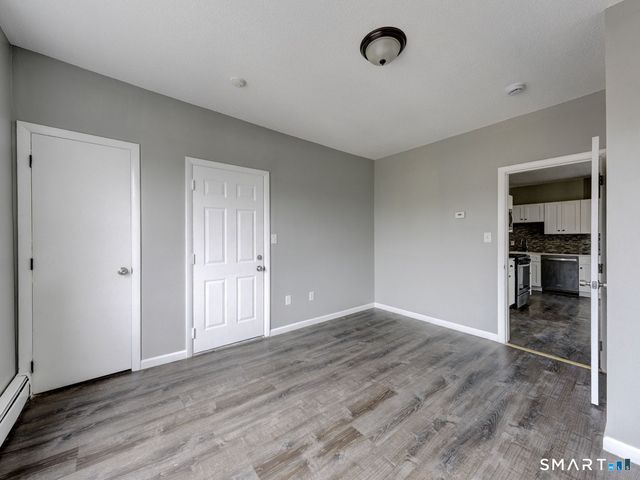100 Broad Street 4W, New Britain, CT 06053