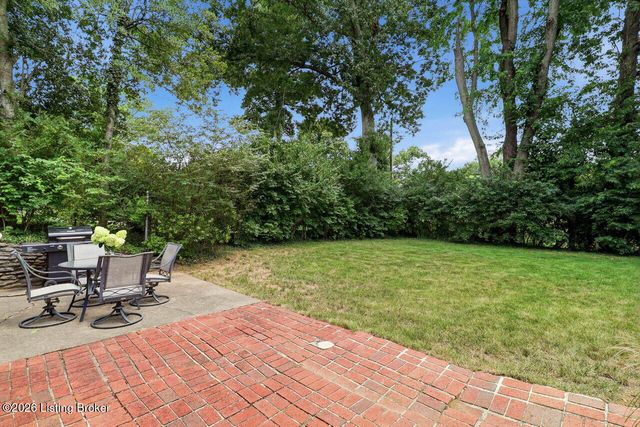 7608 Springvale Dr, Louisville, KY 40241