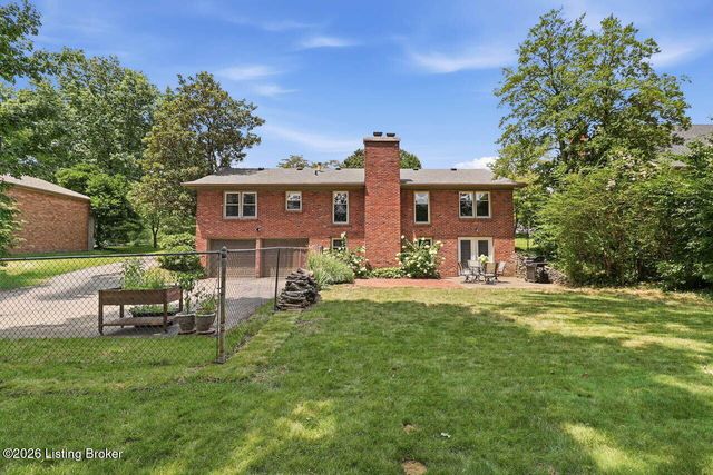7608 Springvale Dr, Louisville, KY 40241