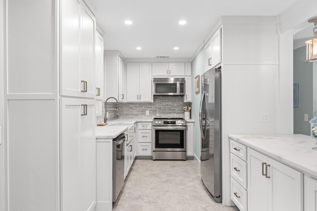 1527 Staffordshire Drive, Charleston, SC 29407
