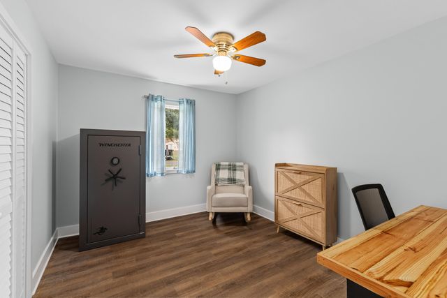 1527 Staffordshire Drive, Charleston, SC 29407