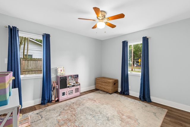 1527 Staffordshire Drive, Charleston, SC 29407