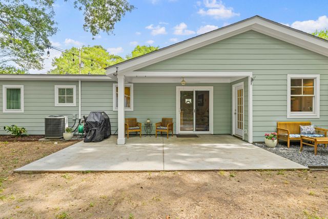 1527 Staffordshire Drive, Charleston, SC 29407