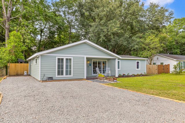 1527 Staffordshire Drive, Charleston, SC 29407