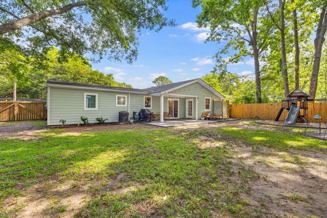 1527 Staffordshire Drive, Charleston, SC 29407