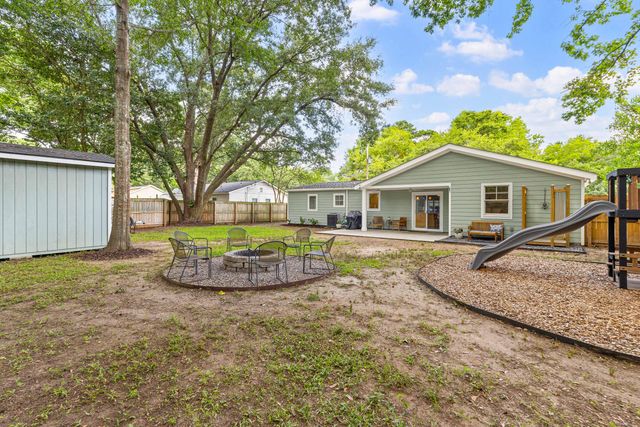 1527 Staffordshire Drive, Charleston, SC 29407