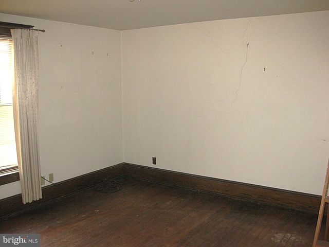 132 N EARL ST, Shippensburg, PA 17257