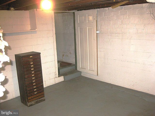 132 N EARL ST, Shippensburg, PA 17257