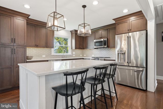 83 WRENWOOD WAY, Newtown, PA 18940