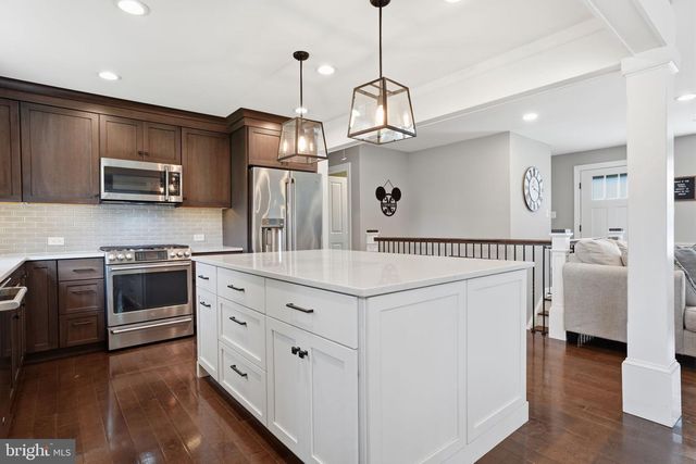 83 WRENWOOD WAY, Newtown, PA 18940
