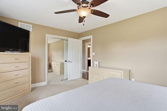 83 WRENWOOD WAY, Newtown, PA 18940