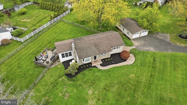 83 WRENWOOD WAY, Newtown, PA 18940