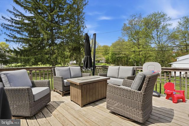 83 WRENWOOD WAY, Newtown, PA 18940