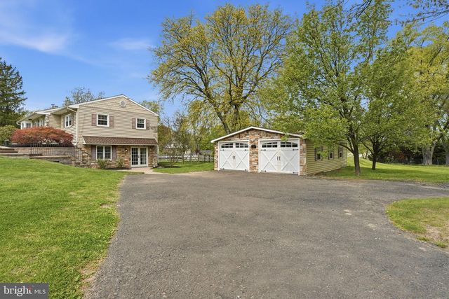 83 WRENWOOD WAY, Newtown, PA 18940