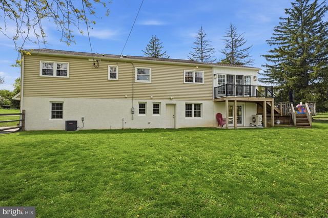 83 WRENWOOD WAY, Newtown, PA 18940