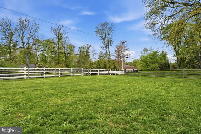 83 WRENWOOD WAY, Newtown, PA 18940