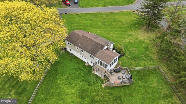 83 WRENWOOD WAY, Newtown, PA 18940