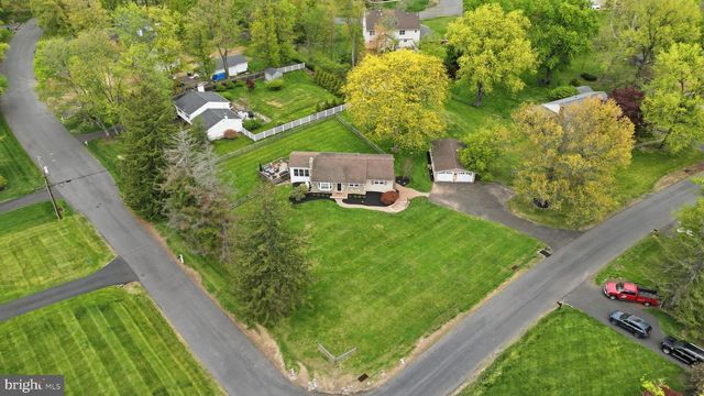 83 WRENWOOD WAY, Newtown, PA 18940