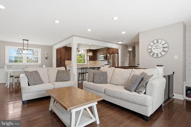 83 WRENWOOD WAY, Newtown, PA 18940