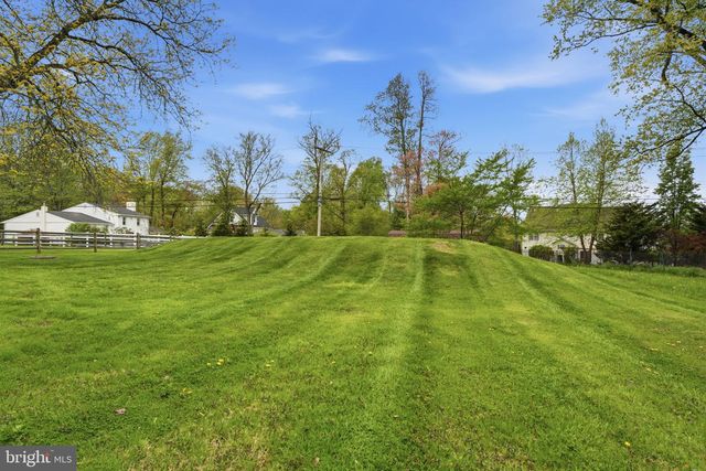 83 WRENWOOD WAY, Newtown, PA 18940