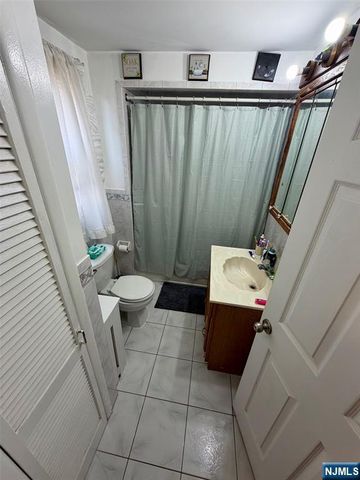 24 Hollywood Avenue, Hillside, NJ 07205