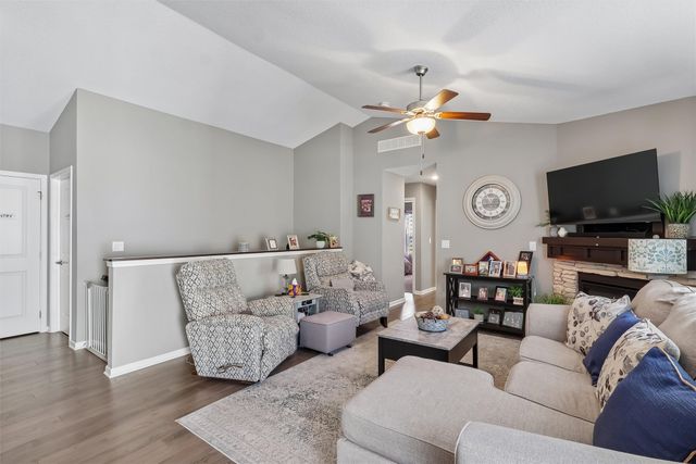 1480 Indigo Drive SE, Altoona, IA 50009