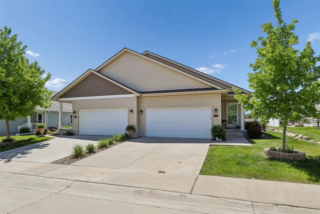 1480 Indigo Drive SE, Altoona, IA 50009
