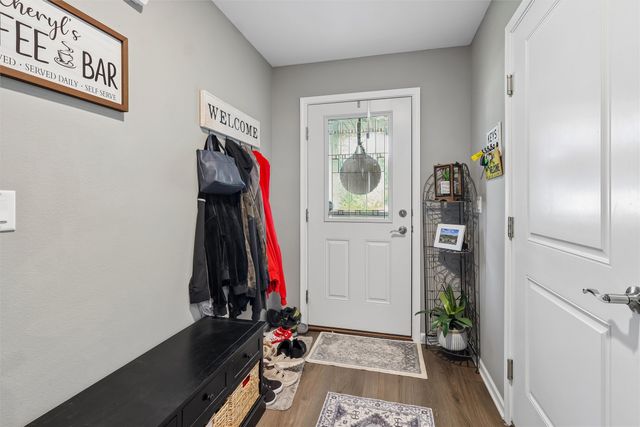 1480 Indigo Drive SE, Altoona, IA 50009