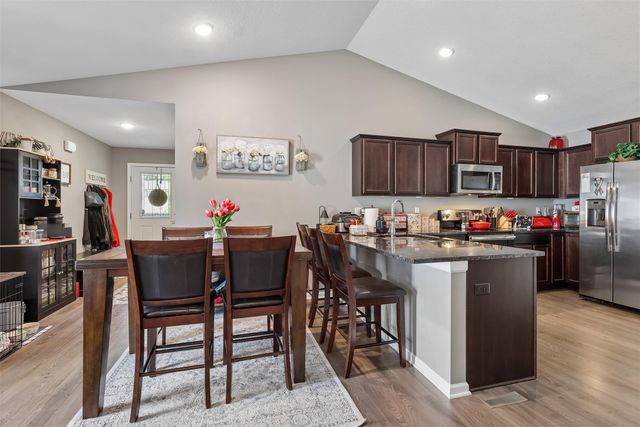 1480 Indigo Drive SE, Altoona, IA 50009