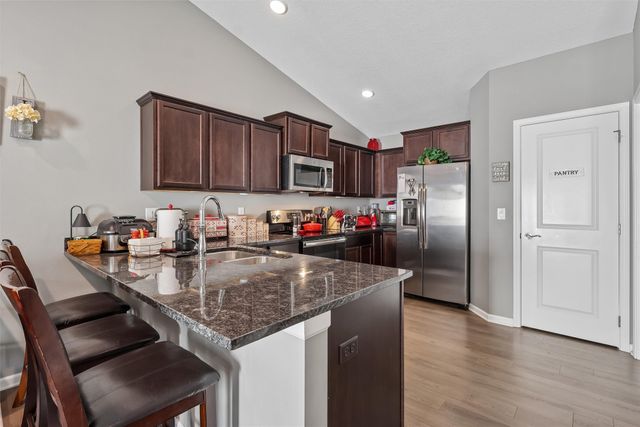 1480 Indigo Drive SE, Altoona, IA 50009
