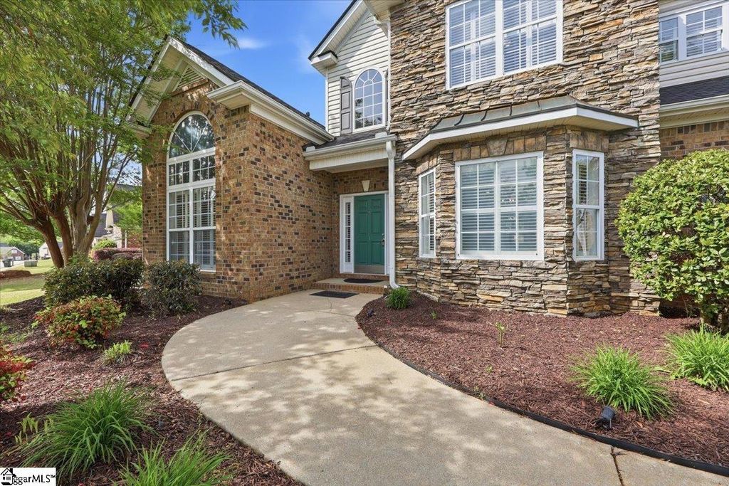 1 Braeburn Drive, Simpsonville, SC 29681