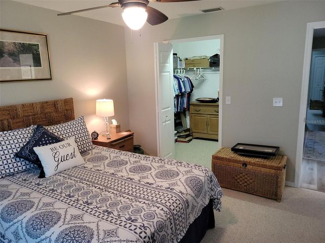 961 LIVE OAK AVENUE NE, St Petersburg, FL 33703