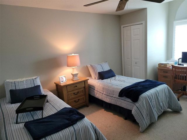 961 LIVE OAK AVENUE NE, St Petersburg, FL 33703