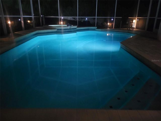 961 LIVE OAK AVENUE NE, St Petersburg, FL 33703