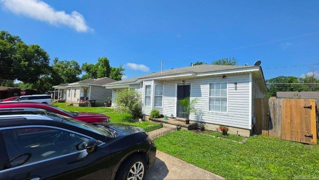 1117-1119 Ruth Ann Drive, Jacksonville, AR 72076