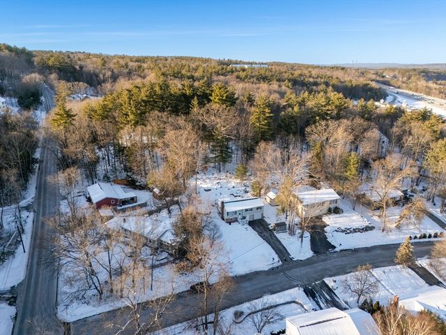 2 Brandywine, Hooksett, NH 03106