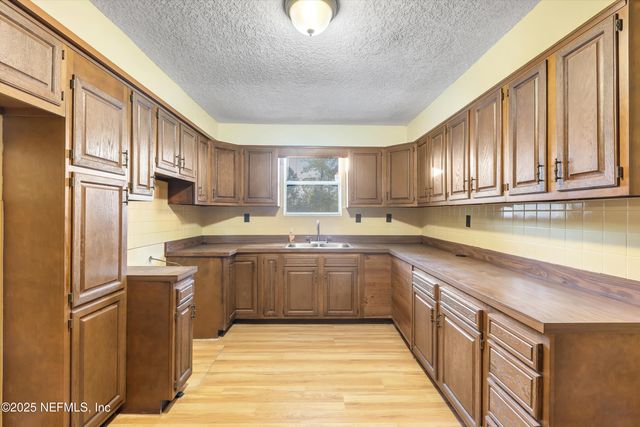 32 NEIGHBORS COVE Road, B, Orange Park, FL 32065
