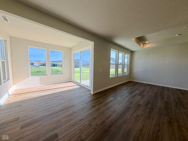 811 Daisy Street, Greenwood, IN 46143