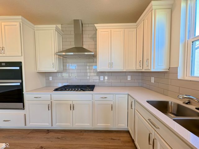 811 Daisy Street, Greenwood, IN 46143