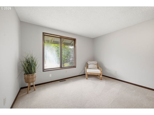 1021 Se 132ND Ave, Vancouver, WA 98683