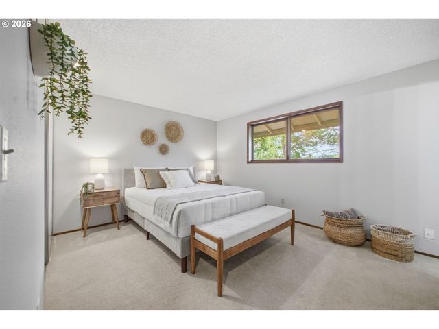 1021 Se 132ND Ave, Vancouver, WA 98683