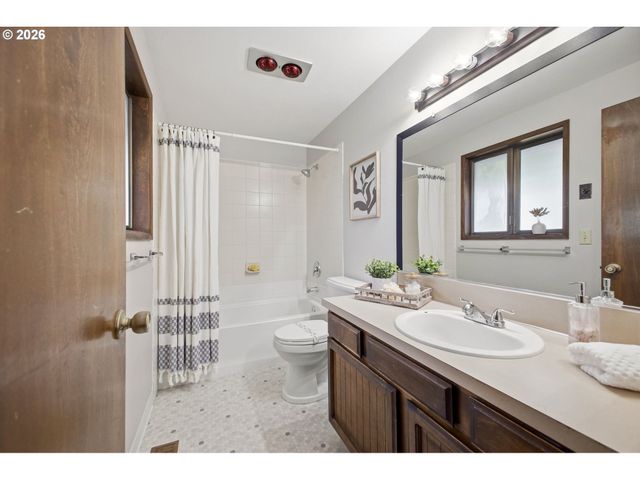 1021 Se 132ND Ave, Vancouver, WA 98683