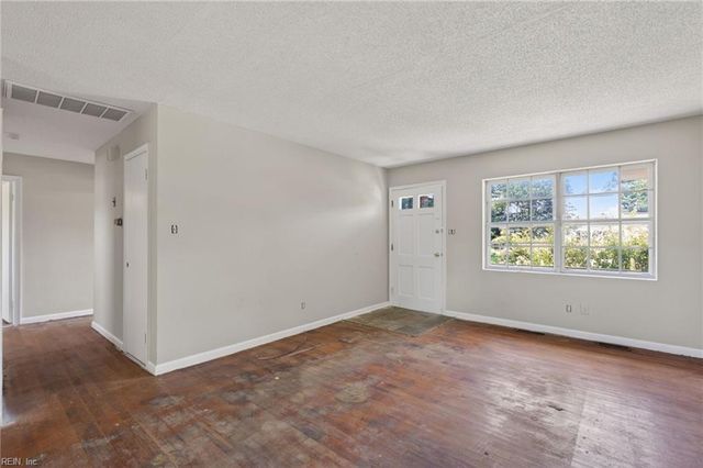 1508 Seldon ST, Virginia Beach, VA 23454