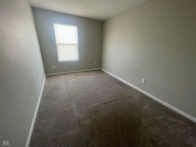2005 Falcon Court, Franklin, IN 46131