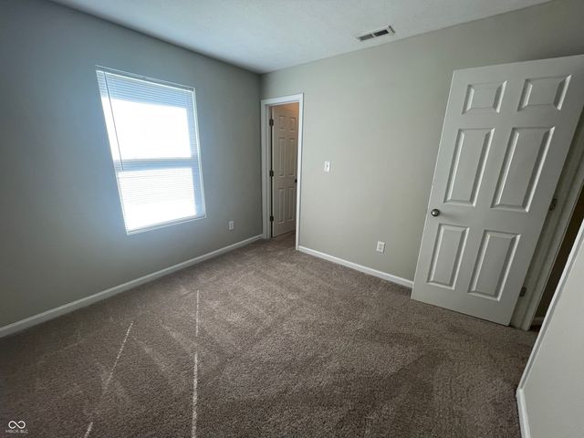 2005 Falcon Court, Franklin, IN 46131