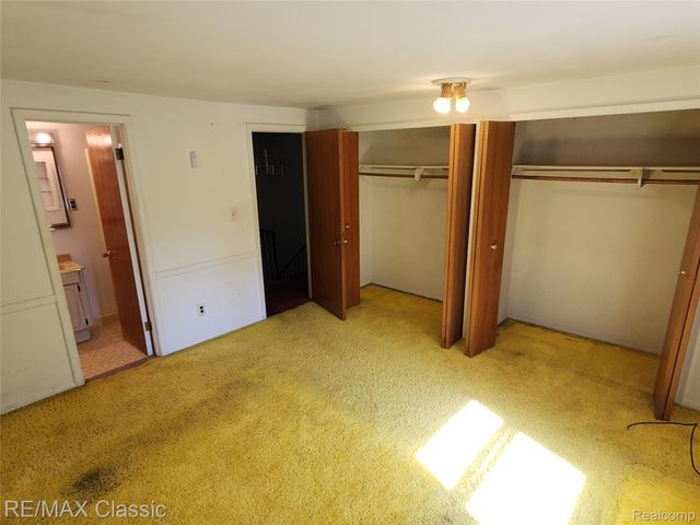 6965 N Adams Road, Bloomfield Charter Township, MI 48304