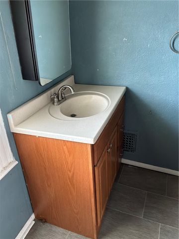 1066 Allison Ave, City Of Washington, PA 15301